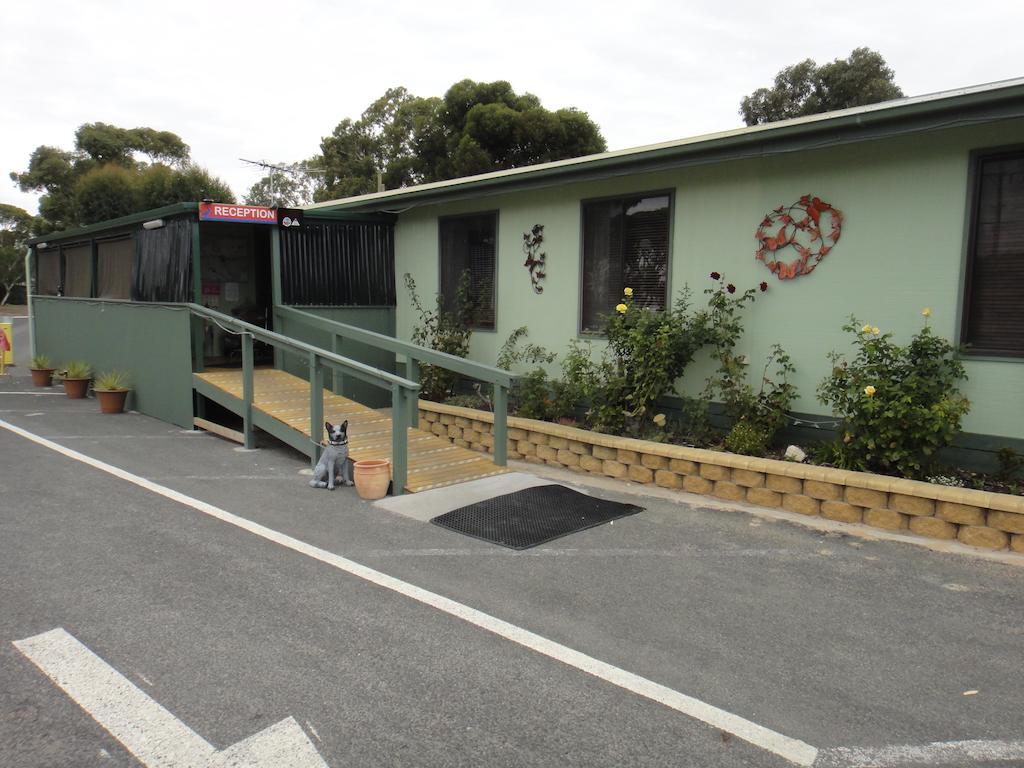 Lake Albert Caravan Park Ξενοδοχείο Meningie Εξωτερικό φωτογραφία
