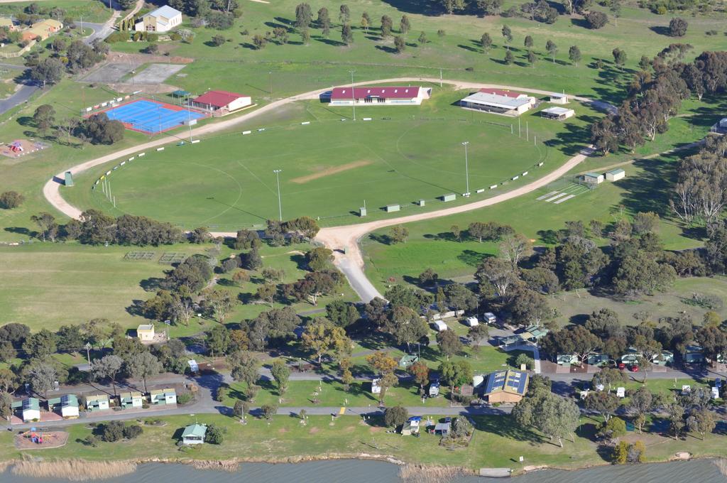 Lake Albert Caravan Park Ξενοδοχείο Meningie Εξωτερικό φωτογραφία